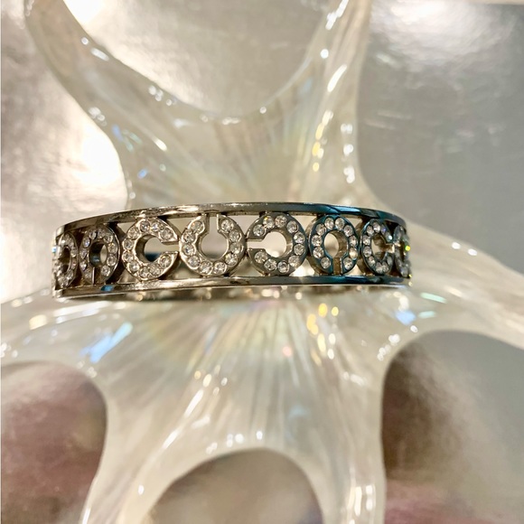 🤍✨COACH NWOT STUNNING SILVER CRYSTAL LATTICE BANGLE EYECATCHING DESIGN PRISTINE - Picture 3 of 5